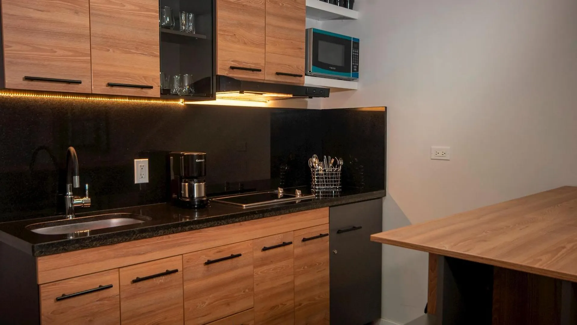 Centrico Apartaestudio En El Parque De Poblado Medellín